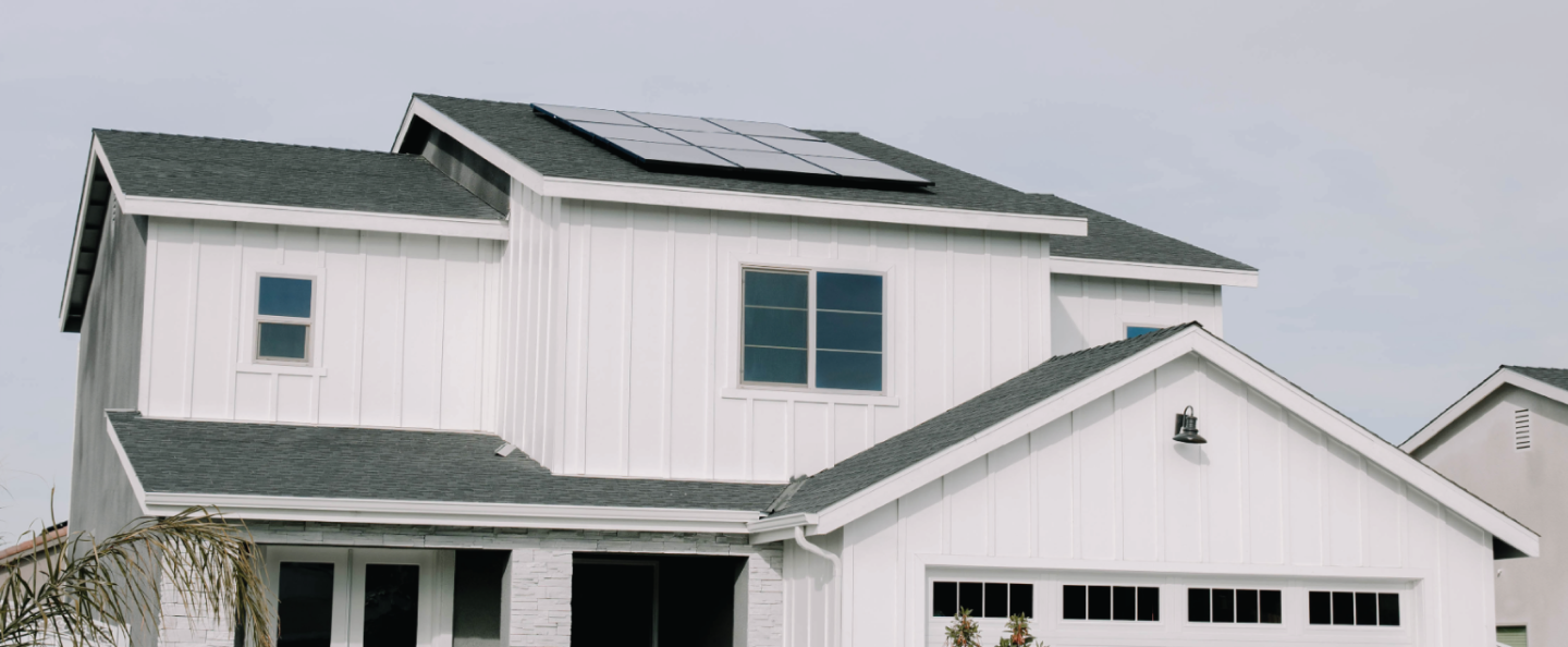 solar house img@2x 1